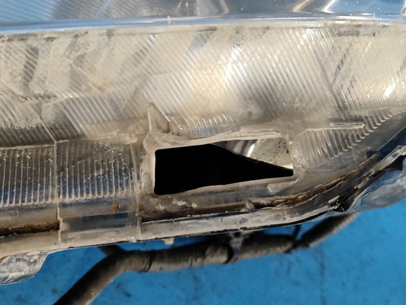 Фара левая PRIUS - 30 09-17 Фара левая PRIUS - 30 09-17