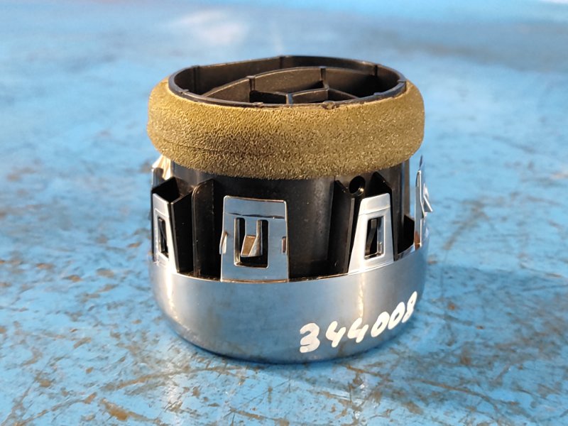 Дефлектор воздушный MUSTANG 15-