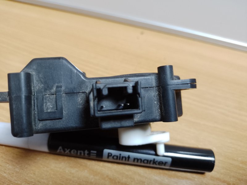 Моторчик заслонки печки RAV4 05-12 2006 ACA38 2.4 2AZFE Моторчик заслонки печки RAV4 05-12 2006 ACA38 2.4 2AZFE