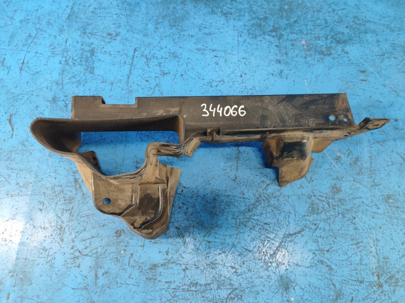 Дефлектор радиатора FORD MUSTANG 15- 2.3 C23HD0D JR3B-8103-CA Б/У