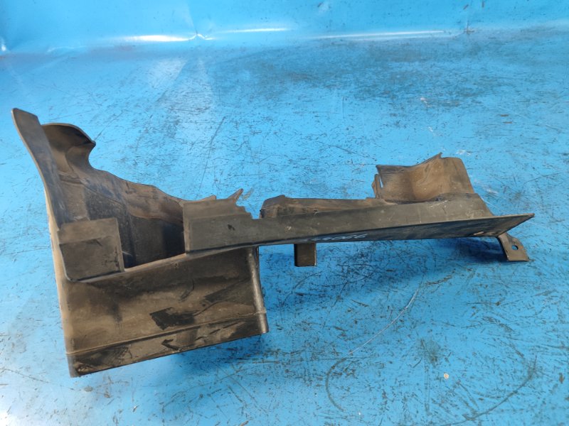 Дефлектор радиатора MUSTANG 15- 2.3 C23HD0D