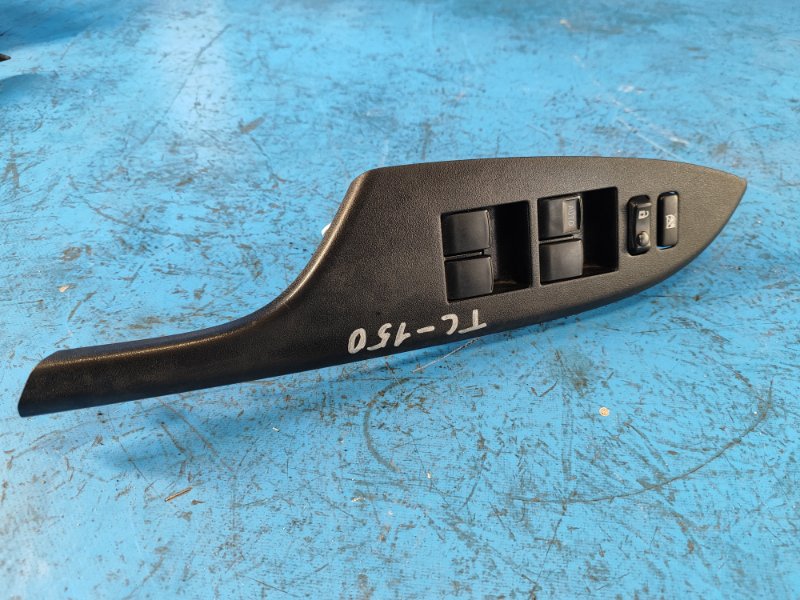 Запчасть блок управления стеклоподъемниками TOYOTA COROLLA 150 06-13 Б/У Блок управления стеклоподъемниками TOYOTA COROLLA 150 06-13 Б/У