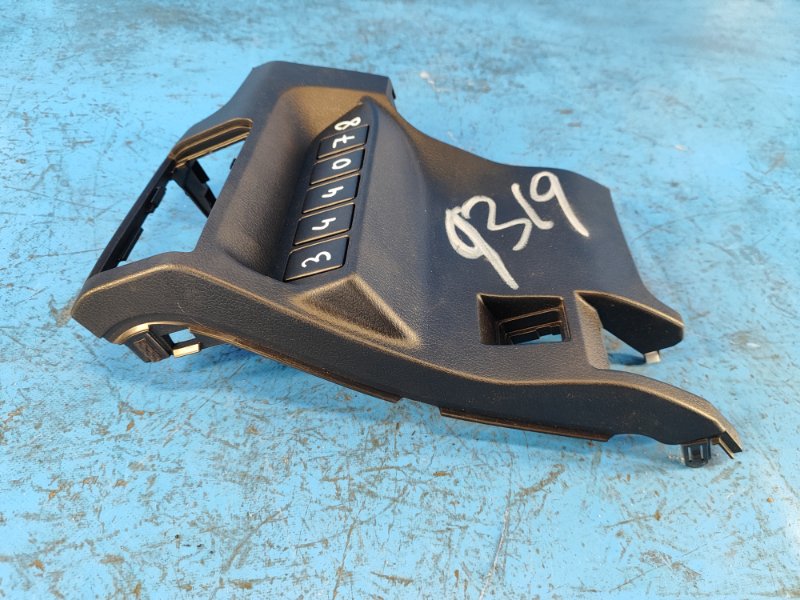 Накладка торпедо центр. CT200 11-17 2012 1.8 2ZRFXE