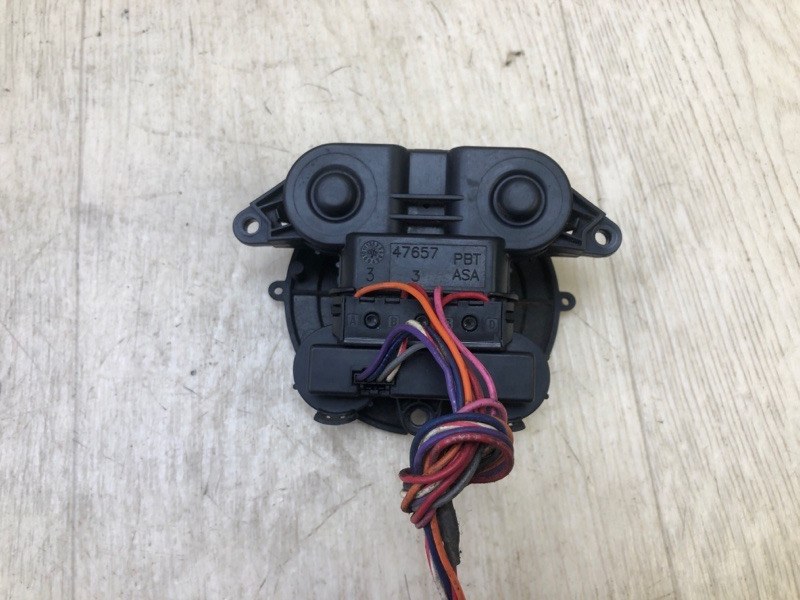 Мотор зеркала TRAILBLAZER 01-08