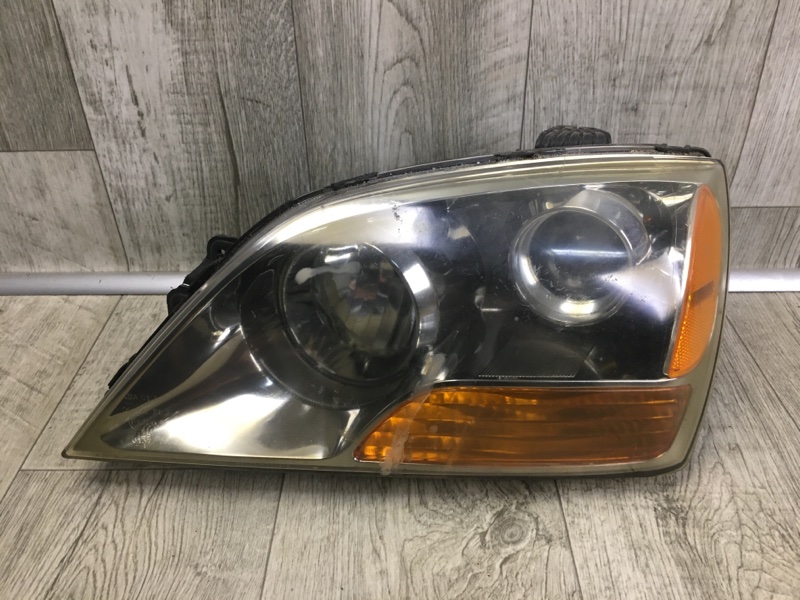 Фара левая KIA SORENTO BL 02-09 2006-2009 921013E540 Б/У