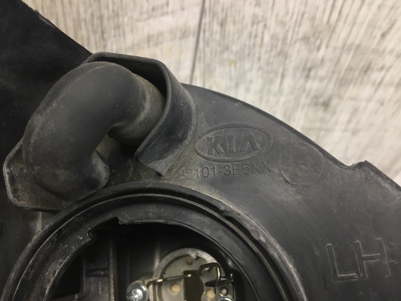 Фара левая SORENTO BL 02-09 2006-2009