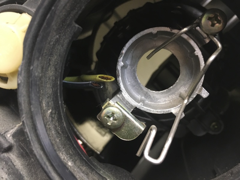 Фара левая SONATA NF 04-10