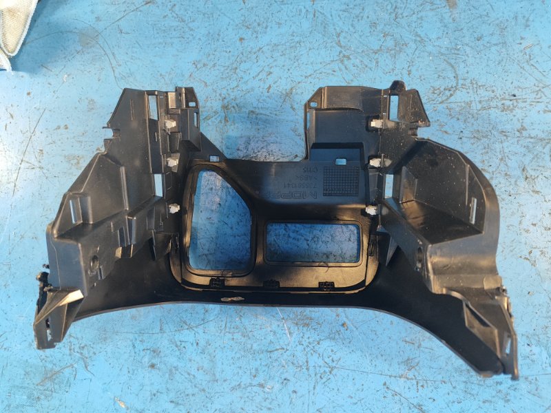 Накладка торпедо JEEP RENEGADE (BU) 14- 2.4 ED6 Накладка торпедо JEEP RENEGADE (BU) 14- 2.4 ED6