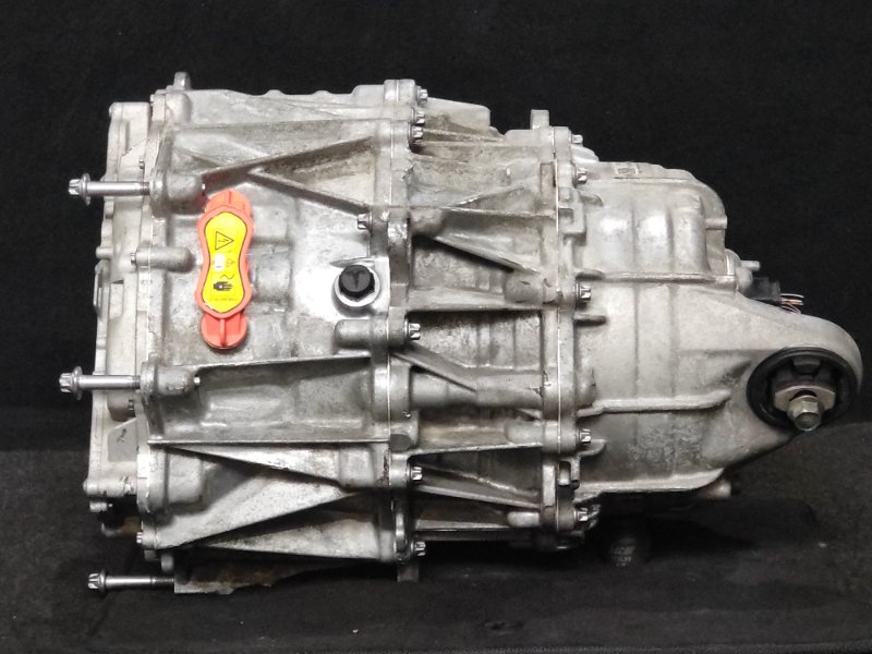 Двигатель электрический передний TESLA MODEL Y 19- Двигатель электрический передний TESLA MODEL Y 19-