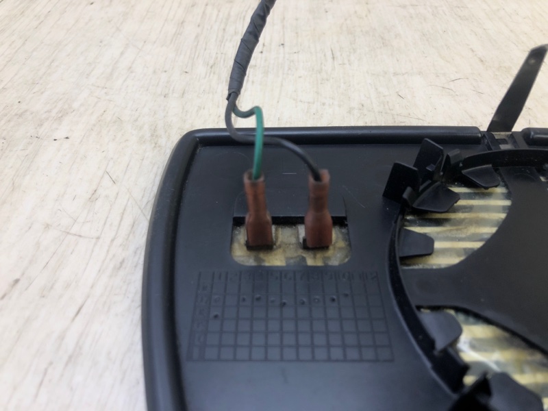 Зеркальный элемент левый TAURUS 07-09