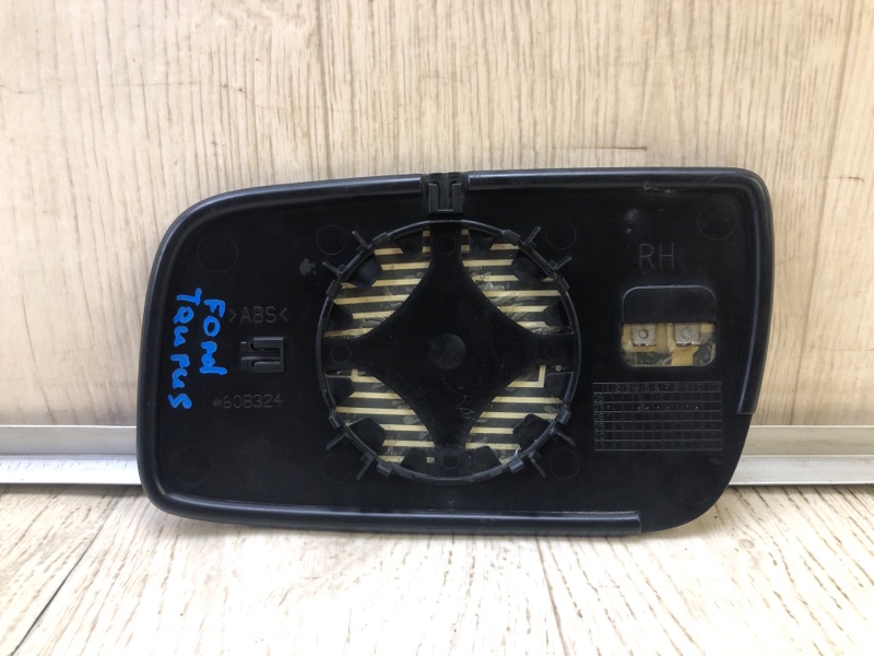 Зеркальный элемент правый TAURUS 07-09