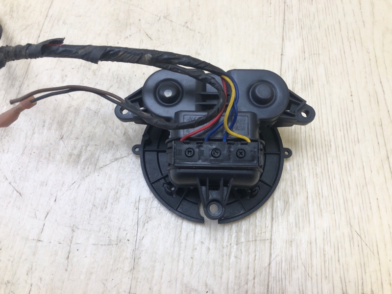 Мотор зеркала TAURUS 07-09