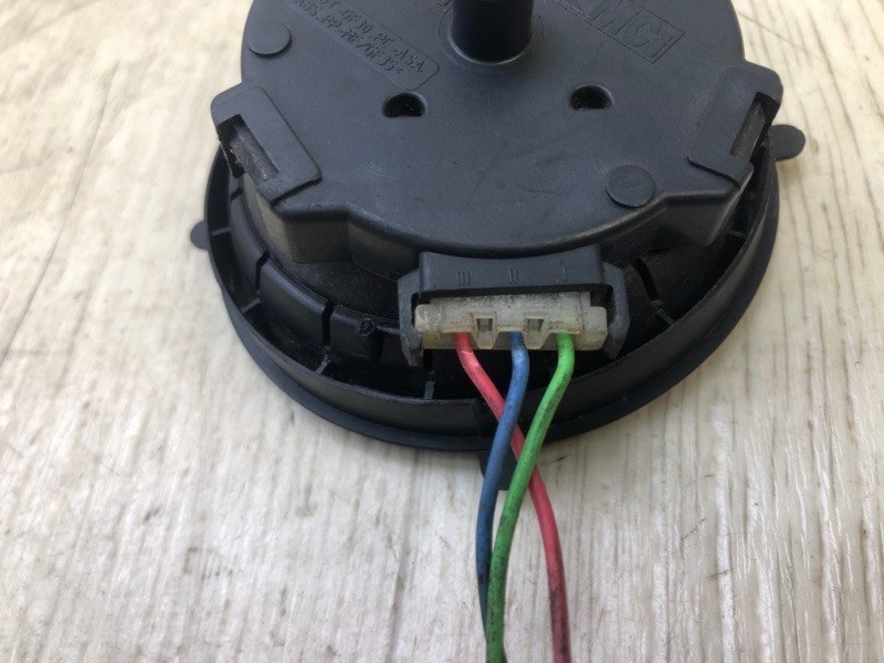 Мотор зеркала правый ALTIMA L33 12-18