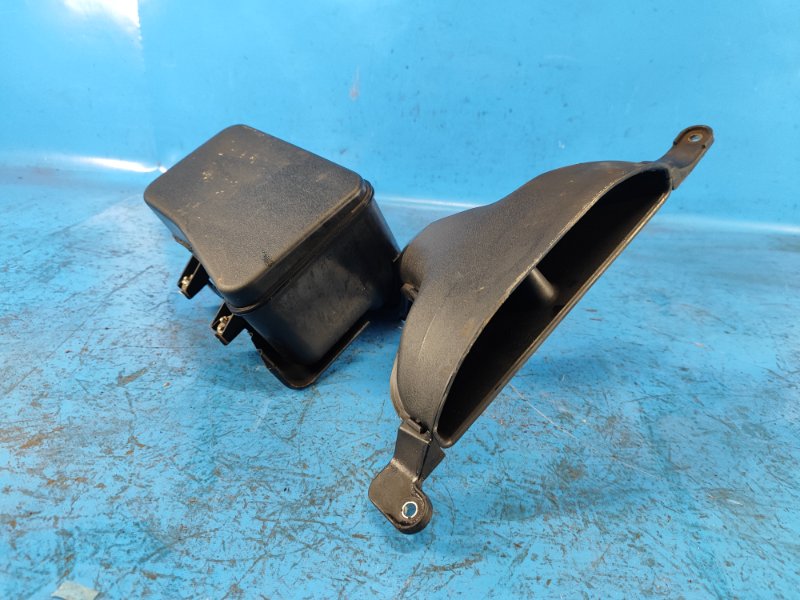 Воздухозаборник CAMRY 40 06-11 2007 2.4 2AZFXE Воздухозаборник CAMRY 40 06-11 2007 2.4 2AZFXE