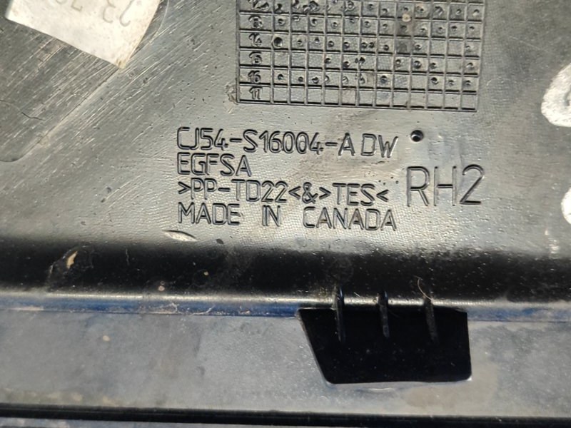 Накладка кузова правая FORD ESCAPE 12-19 T15HDTX