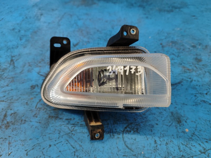 Повторитель поворота в бампер правый JEEP RENEGADE (BU) 14- 2015 2.4 ED6 68256431AA Б/У