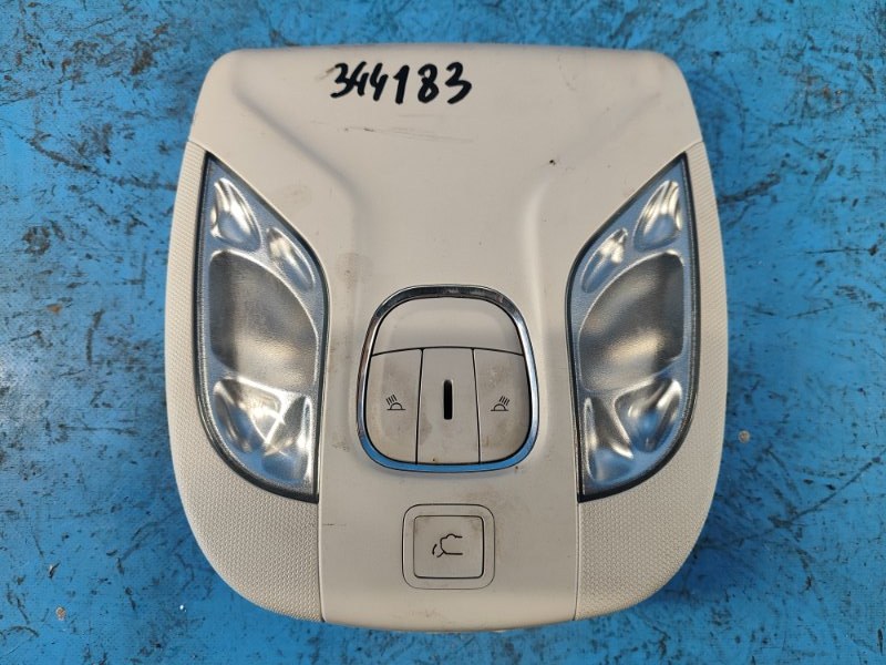 Запчасть плафон салона JEEP COMPASS 17-21 2018 2.4 EDD 5VD44PS4AD Б/У Плафон салона JEEP COMPASS 17-21 2018 2.4 EDD 5VD44PS4AD Б/У