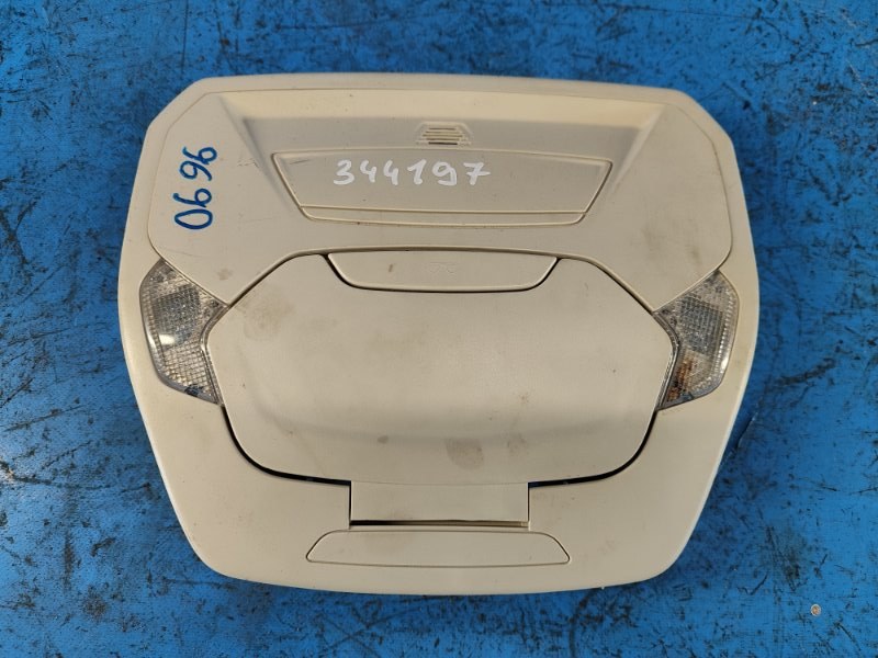 Запчасть плафон салона FORD ESCAPE 12-19 2017 T15HDTX FJ54-S519A58 Б/У Плафон салона FORD ESCAPE 12-19 2017 T15HDTX FJ54-S519A58 Б/У