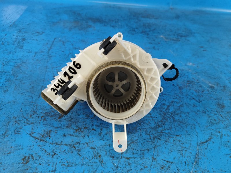 Мотор охлаждения батареи TOYOTA PRIUS - 30 09-17 G923076010 Б/У