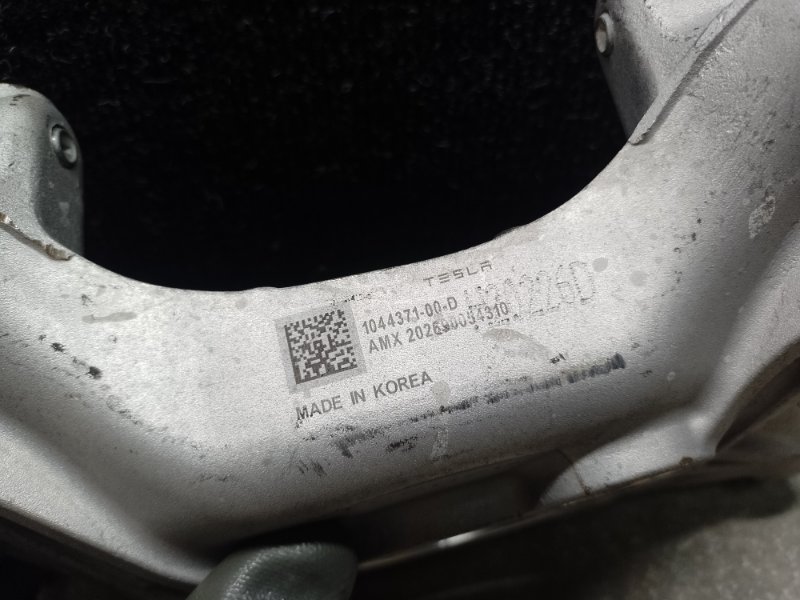 Опора амортизатора передняя левая TESLA MODEL Y 19- Опора амортизатора передняя левая TESLA MODEL Y 19-