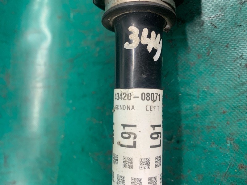 Привод передний левый SIENNA 17- Привод передний левый SIENNA 17-