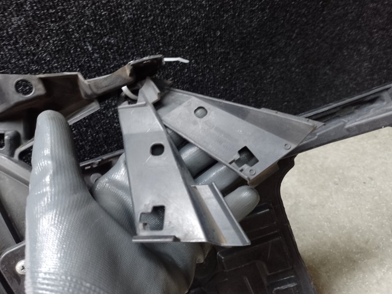 Решетка радиатора MAZDA CX-5 (KF) 16-21 2.5L Решетка радиатора MAZDA CX-5 (KF) 16-21 2.5L