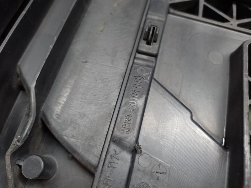 Решетка радиатора CX-5 (KF) 16-21 2018 2.5L Решетка радиатора CX-5 (KF) 16-21 2018 2.5L