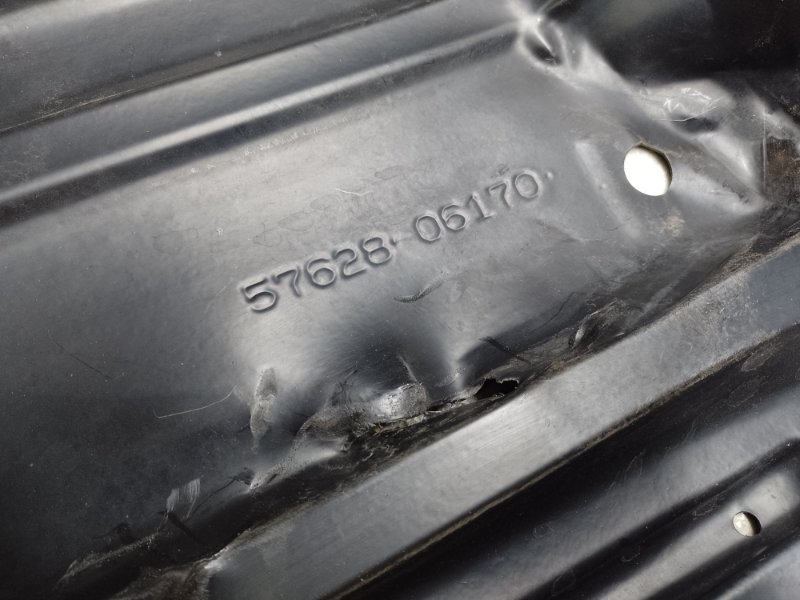 Защита днища задняя левая CAMRY 70 17- 2019 2.5 A25AFKS Защита днища задняя левая CAMRY 70 17- 2019 2.5 A25AFKS