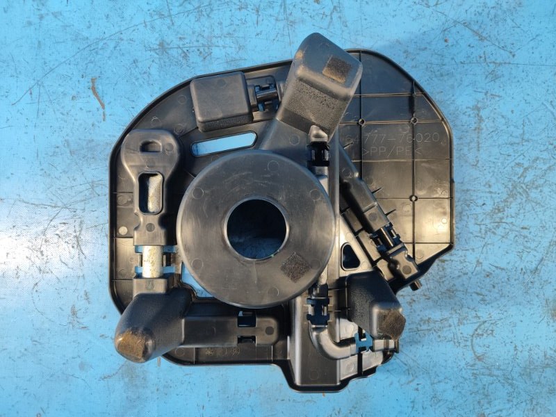 Ящик инструментальный CT200 11-17 2012 1.8 2ZRFXE