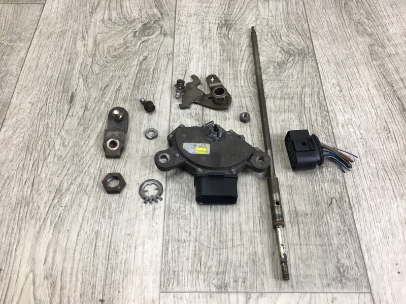 Датчик положения селектора АКПП VOLKSWAGEN JETTA USA 10-17 2011 Седан CBTA 2.5L 09G919823 Б/У