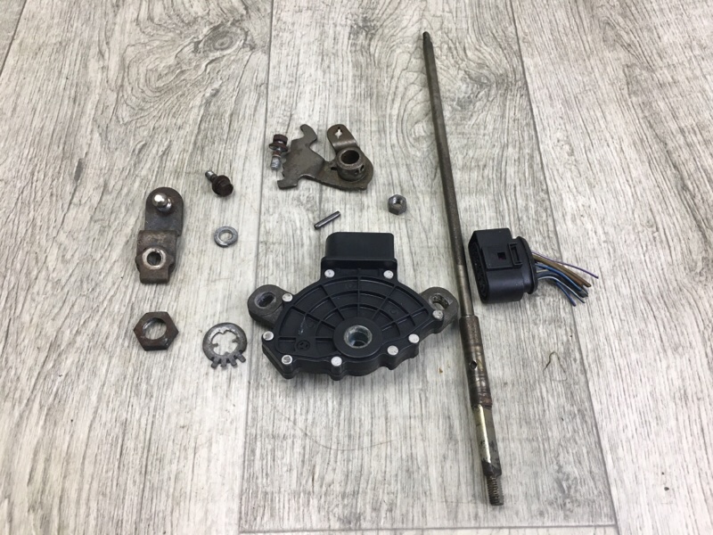 Датчик положения селектора АКПП JETTA USA 10-17 2011 Седан CBTA 2.5L