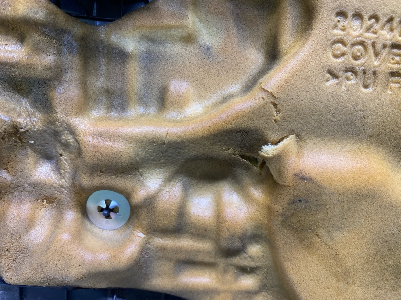 Накладка двигателя декоративная SANTA FE (DM) 12-18 2017 2.4 G4KJ Накладка двигателя декоративная SANTA FE (DM) 12-18 2017 2.4 G4KJ