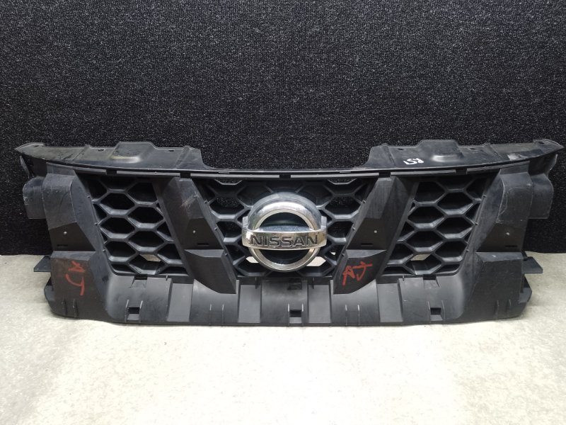 Решетка радиатора NISSAN XTERRA 05-15 62310-EA000 Б/У