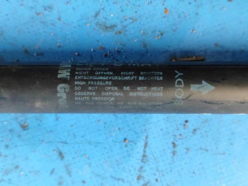 Амортизатор крышки багажника правый COOPER S R56 06-14 2009 N14B16A Амортизатор крышки багажника правый COOPER S R56 06-14 2009 N14B16A