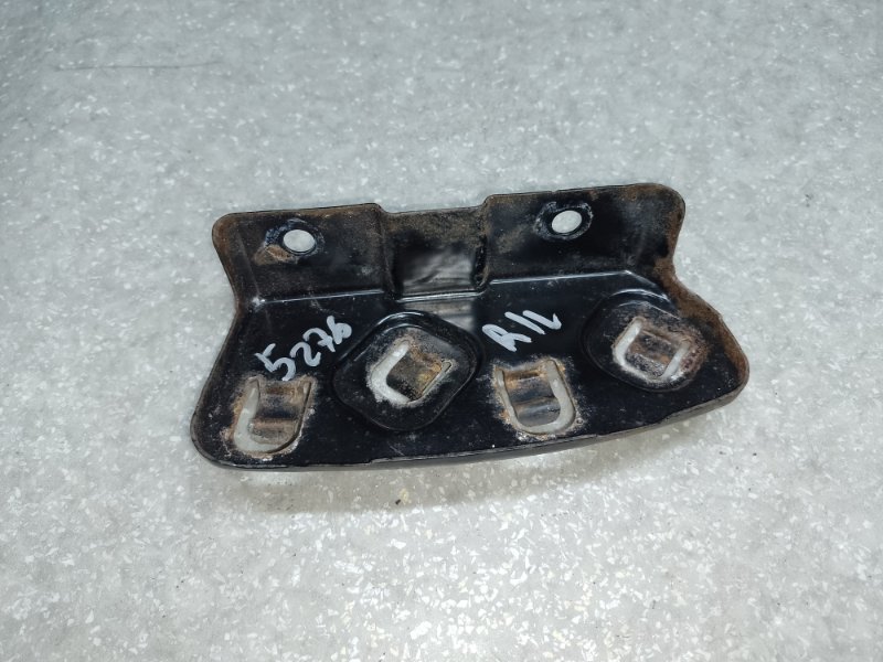 Кронштейн заднего бампера левый MDX (YD2) 06-13 2010 3.7 J37A1