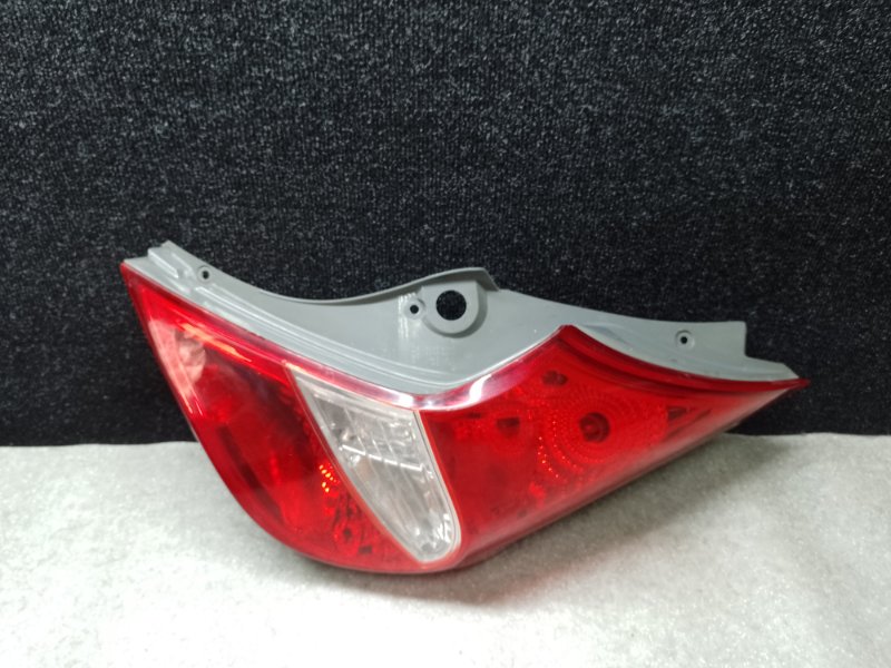 Фонарь наружный правый ACCENT RB 10- 2014 ХЭТЧБЭК 1.6 G4FD Фонарь наружный правый ACCENT RB 10- 2014 ХЭТЧБЭК 1.6 G4FD