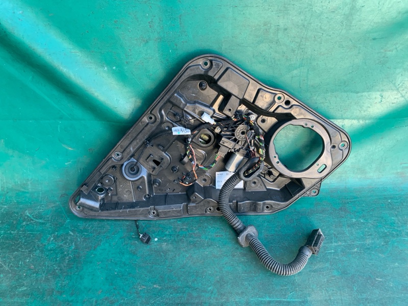 Стеклоподъемник задний левый INFINITI QX30 16-20 2018 Внедорожник 2.0 20PET 82721-5DM0A Б/У