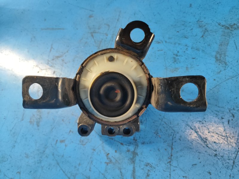 Подушка двигателя правая FORD FUSION 14- 2.5