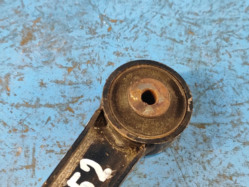 Подушка двигателя верхняя правая SIENNA 11-16 2015 3.5 2GR-FE Подушка двигателя верхняя правая SIENNA 11-16 2015 3.5 2GR-FE