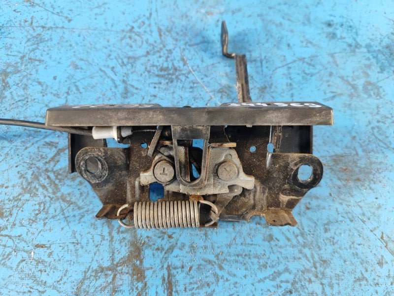 Запчасть замок капота MAZDA CX-5 (KF) 16-21 KD3F-56-620A Б/У Замок капота MAZDA CX-5 (KF) 16-21 KD3F-56-620A Б/У