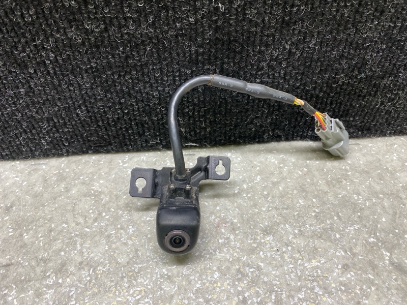 Камера заднего вида HYUNDAI SANTA FE (DM) 12-18 2017 2.4 G4KJ 95760-2W630 Б/У