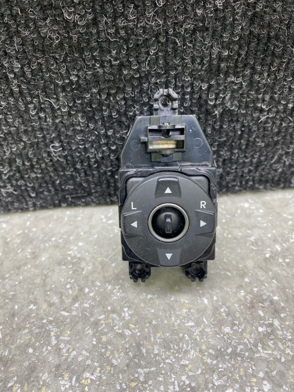 Блок управления зеркалами HYUNDAI SANTA FE (DM) 12-18 2017 2.4 G4KJ 93573-2W000 Б/У