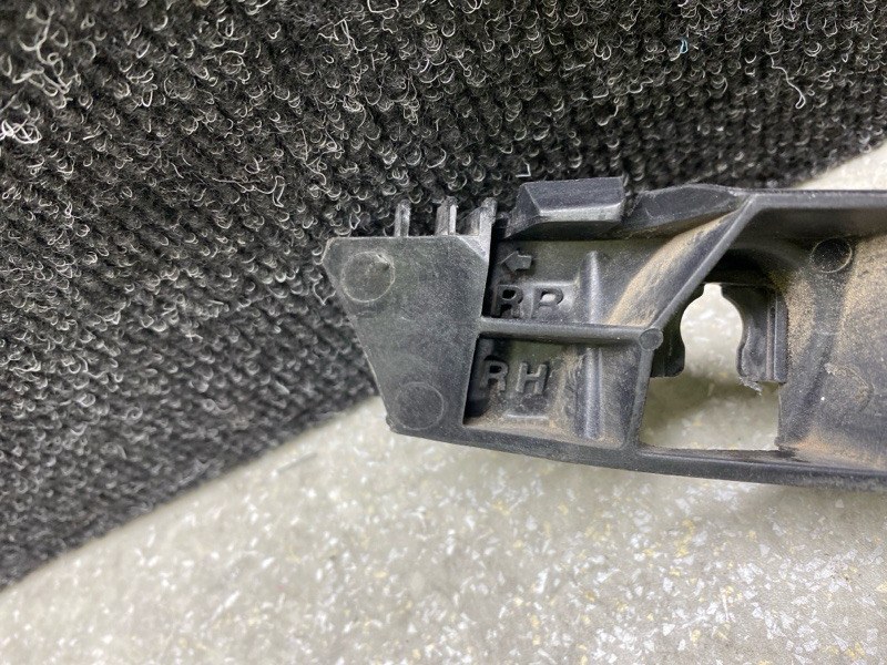 Кронштейн заднего бампера правый HYUNDAI SANTA FE (DM) 12-18 2.0 G4KH