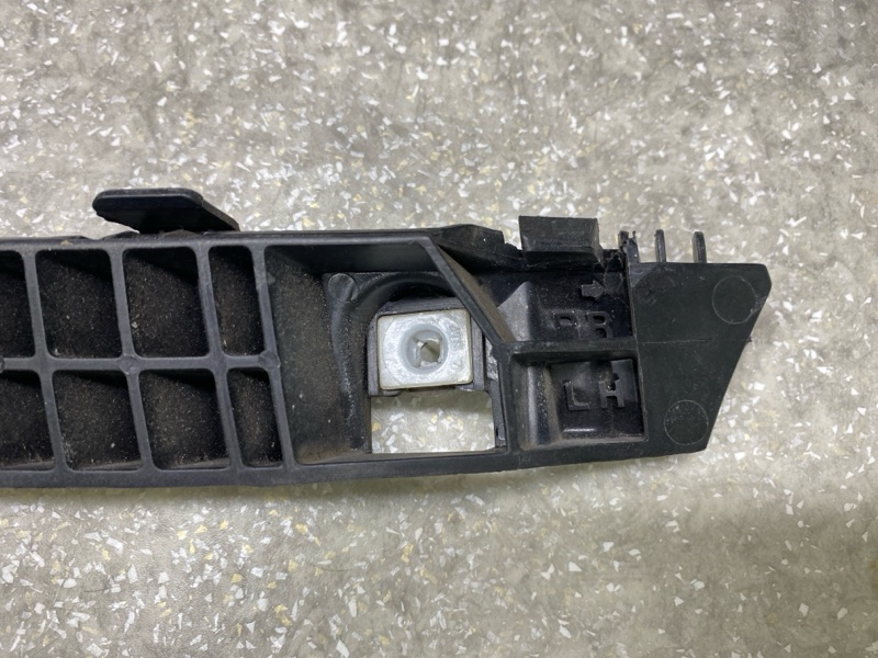 Кронштейн заднего бампера левый HYUNDAI SANTA FE (DM) 12-18 2.0 G4KH