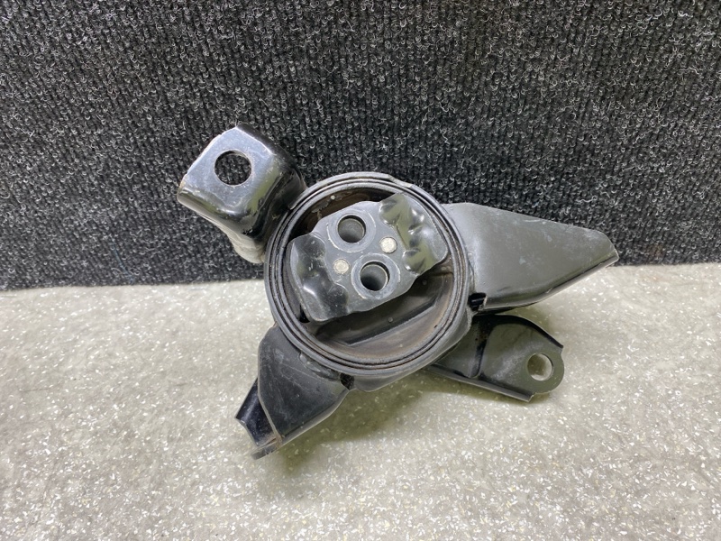 Запчасть подушка акпп левая HYUNDAI SANTA FE (DM) 12-18 2017 2.4 G4KJ 21830-2W000 Б/У Подушка АКПП левая HYUNDAI SANTA FE (DM) 12-18 2017 2.4 G4KJ 21830-2W000 Б/У