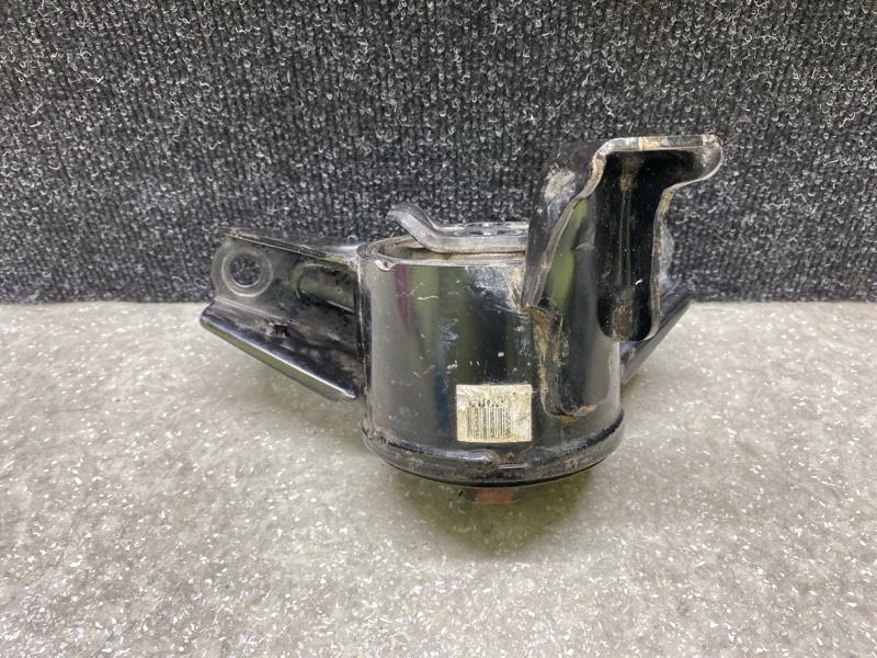 Подушка АКПП левая SANTA FE (DM) 12-18 2017 2.4 G4KJ Подушка АКПП левая SANTA FE (DM) 12-18 2017 2.4 G4KJ