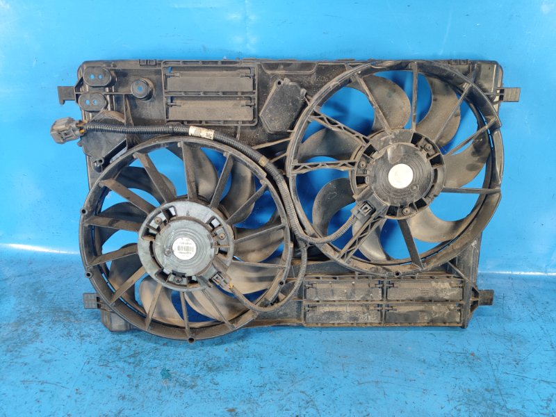 Диффузор вентилятора основного радиатора ESCAPE 12-19 2017 T15HDTX