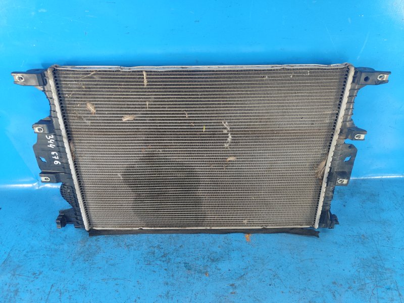 Запчасть радиатор основной FORD FUSION 14- 2.0 DG9Z-8005-H Б/У Радиатор основной FORD FUSION 14- 2.0 DG9Z-8005-H Б/У