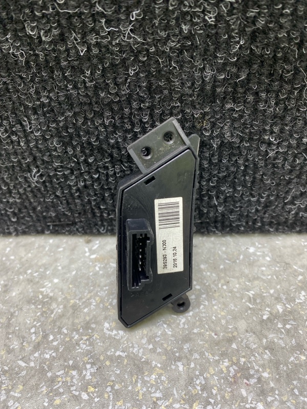 Кнопки на руль левые SANTA FE (DM) 12-18 2017 2.4 G4KJ