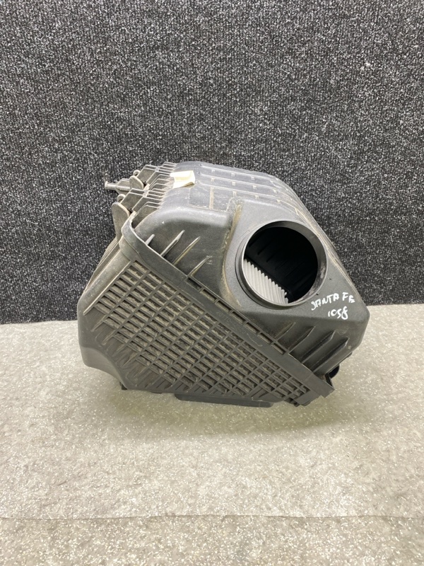 Запчасть корпус воздушного фильтра HYUNDAI SANTA FE (DM) 12-18 2013 2.0 G4KH 28110-4Z400 Б/У Корпус воздушного фильтра HYUNDAI SANTA FE (DM) 12-18 2013 2.0 G4KH 28110-4Z400 Б/У